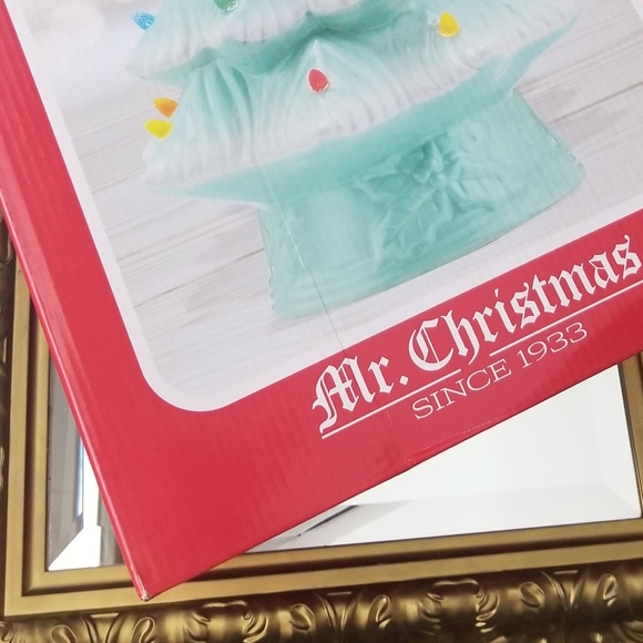 ❗Mr. Christmas Tiffany Blue Retro 16" Ceramic Tree with Lights❗ - Picture 3 of 8